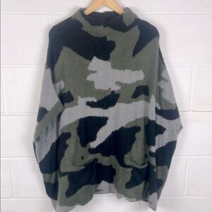 Anthropologie Moth Henrietta camo poncho